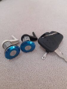 قفل سوئیچی درب پژو 206